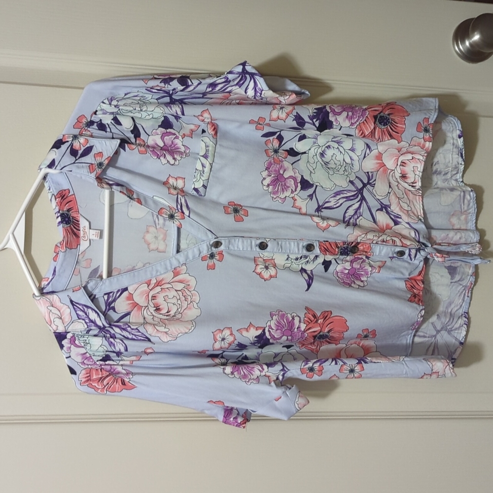 Tie waist, slightly cropped shirt